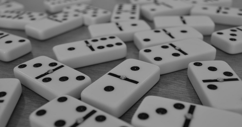 dominoes